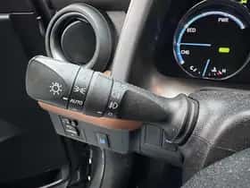 Toyota RAV4 (2018) thumbnail 33