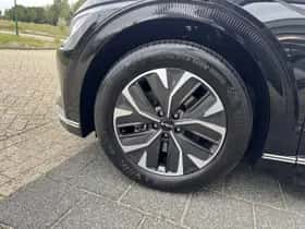 Kia EV6 (2024) thumbnail 3
