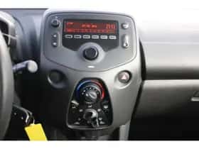 Toyota Aygo (2022) thumbnail 15