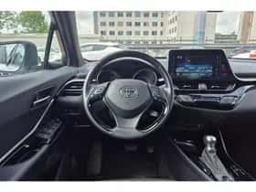 Toyota C-HR (2019) thumbnail 43