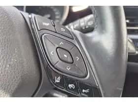 Toyota C-HR (2019) thumbnail 52
