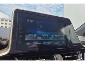 Toyota C-HR (2019) thumbnail 67