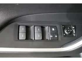 Toyota RAV4 (2025) thumbnail 13