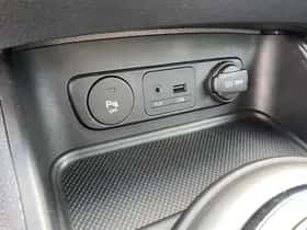 Kia Sportage (2014) thumbnail 99