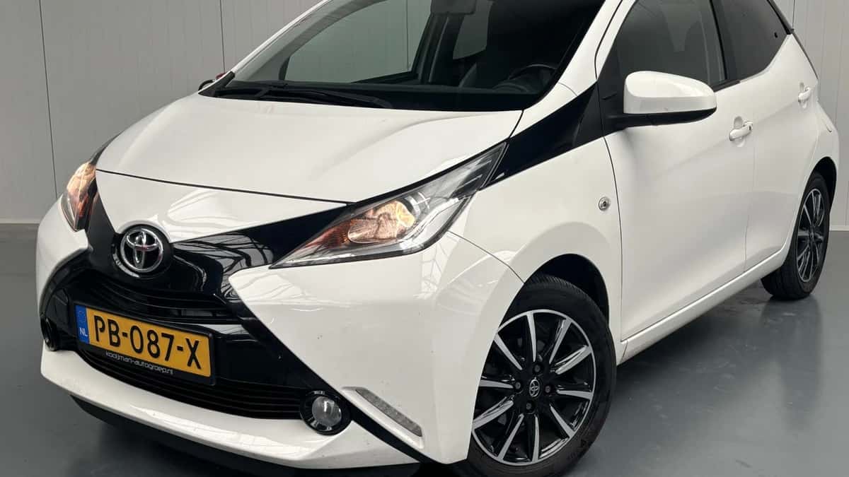 Toyota Aygo (2017) — foto 1