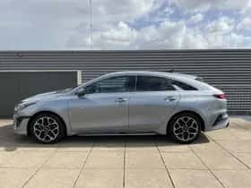 Kia Proceed (2024) thumbnail 3