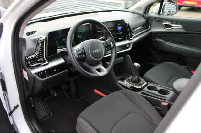 Kia Sportage (2024) thumbnail 18