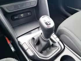 Kia Sportage (2022) thumbnail 17