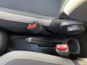 Toyota Aygo (2021) thumbnail 41