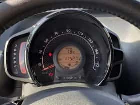 Toyota Aygo (2021) thumbnail 81