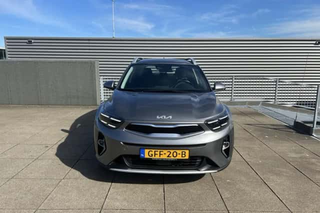 Kia Stonic (2024) thumbnail 2