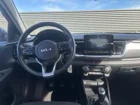 Kia Stonic (2024) thumbnail 12
