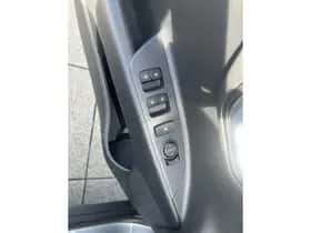 Kia Stonic (2024) thumbnail 14