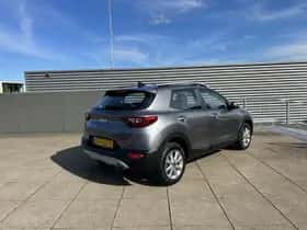 Kia Stonic (2024) thumbnail 6