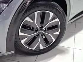 Kia EV6 (2024) thumbnail 43