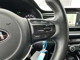 Kia Rio (2020) thumbnail 15