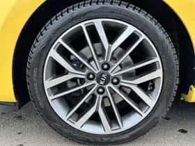 Kia Rio (2020) thumbnail 41