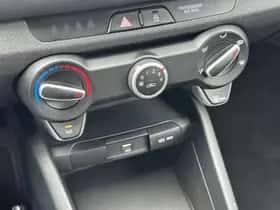 Kia Stonic (2023) thumbnail 17