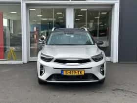 Kia Stonic (2023) thumbnail 4