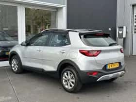 Kia Stonic (2023) thumbnail 7