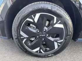 Kia Niro EV (2024) thumbnail 6