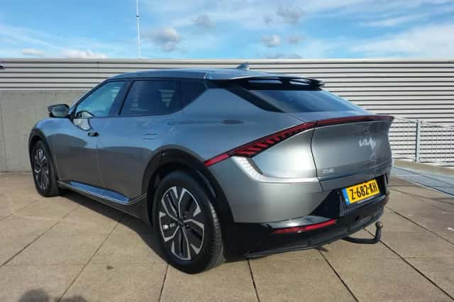Kia EV6 (2024) thumbnail 2