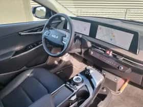 Kia EV6 (2024) thumbnail 13