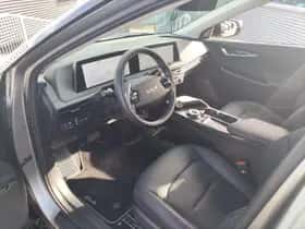 Kia EV6 (2024) thumbnail 18
