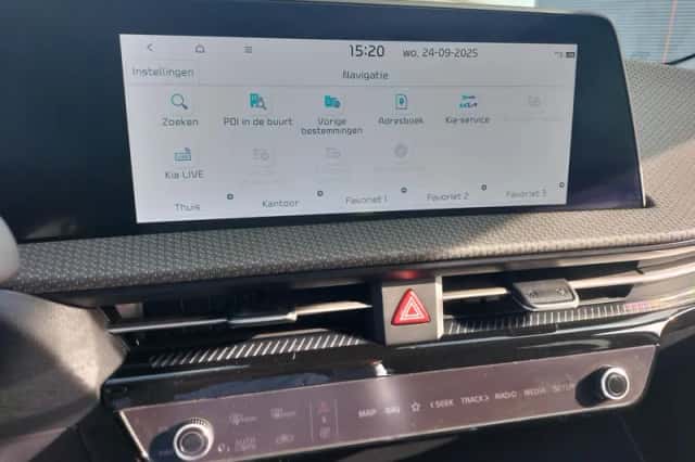 Kia EV6 (2024) thumbnail 23