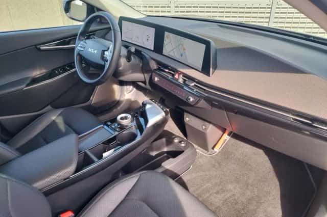 Kia EV6 (2024) thumbnail 7