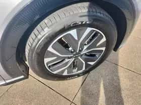 Kia EV6 (2024) thumbnail 61