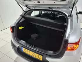 Kia Stonic (2024) thumbnail 16