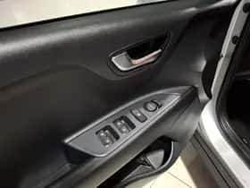 Kia Stonic (2024) thumbnail 39