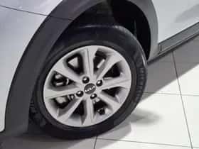 Kia Stonic (2024) thumbnail 9