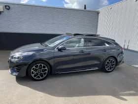Kia Proceed (2024) thumbnail 4