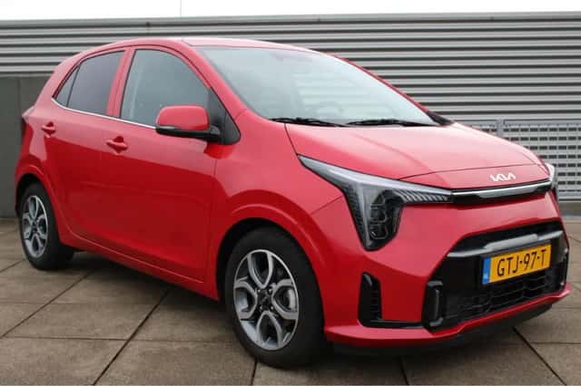 Kia Picanto (2024) thumbnail 2