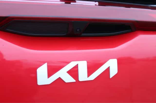 Kia Picanto (2024) thumbnail 16