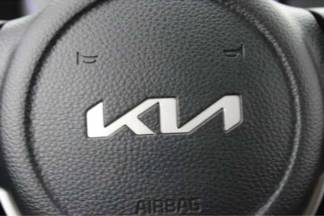Kia Picanto (2024) thumbnail 24