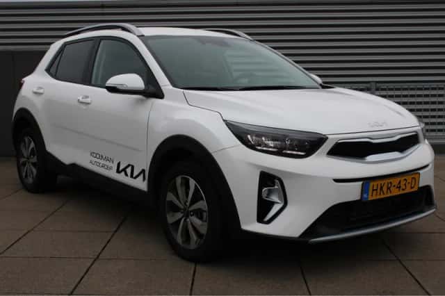 Kia Stonic (2025) thumbnail 2