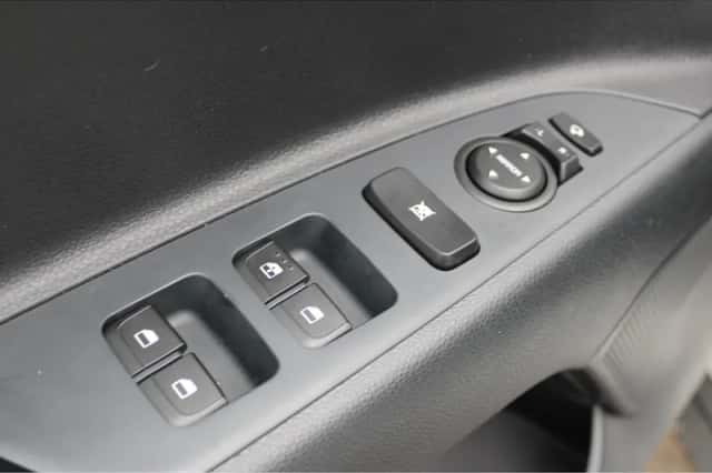 Kia Stonic (2025) thumbnail 17