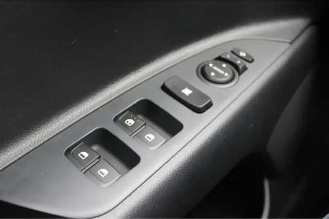 Kia Stonic (2025) thumbnail 26