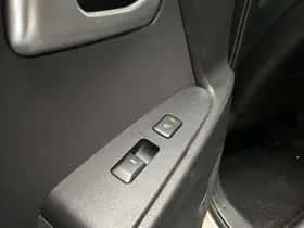 Kia Sportage (2013) thumbnail 18