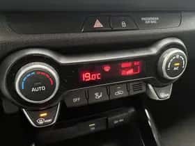 Kia Stonic (2020) thumbnail 32