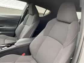 Toyota C-HR (2019) thumbnail 77