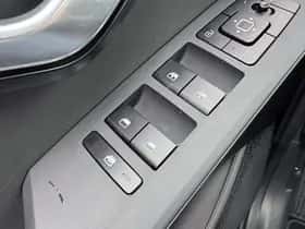 Kia Niro (2024) thumbnail 53