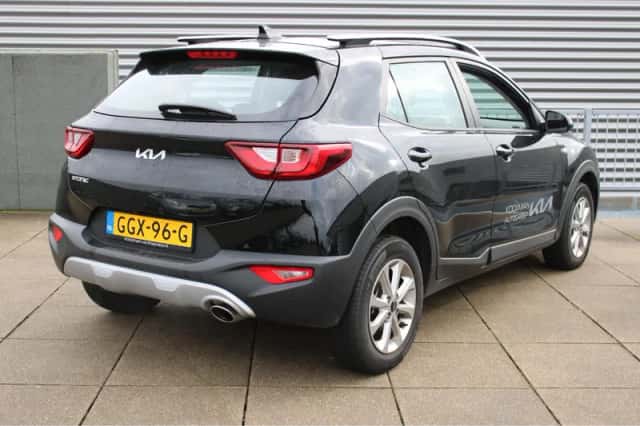 Kia Stonic (2024) thumbnail 7