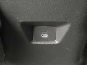 Toyota C-HR (2024) thumbnail 30