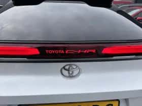 Toyota C-HR (2024) thumbnail 31