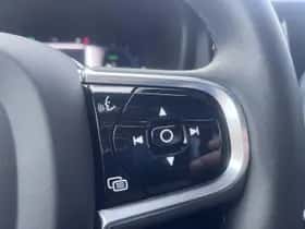 Volvo S60 (2023) thumbnail 8