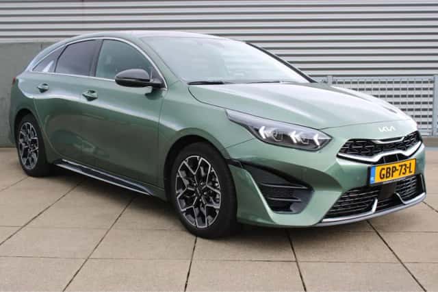 Kia Proceed (2024) thumbnail 2